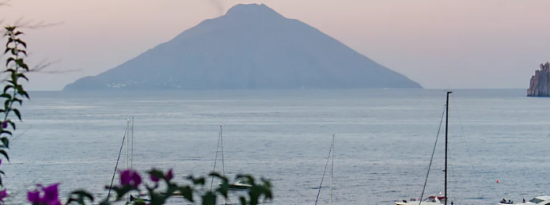 旅游专业人士讲述只能在度假时发生的浪漫时刻