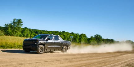 2024 Chevy Silverado EV 随着生产的临近进行测试