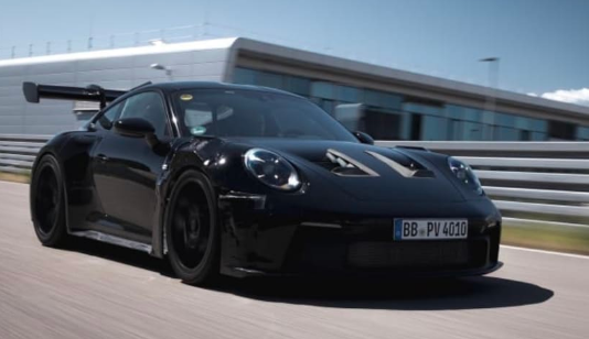 2023 年保时捷 911 GT3 RS 将获得改进的空气动力学和底盘